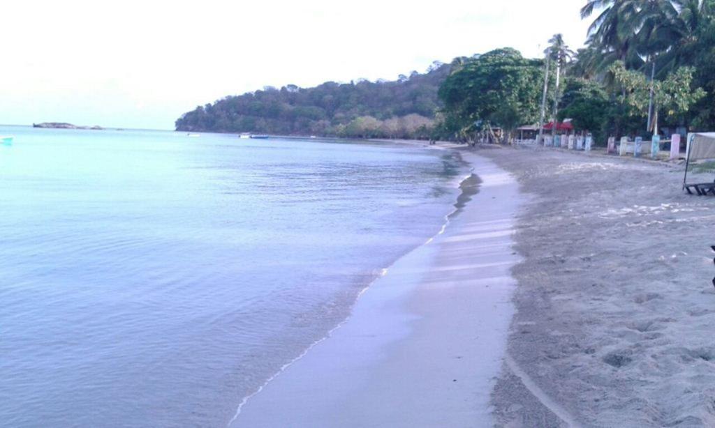 Posada Sweet Anashly Fresh Water Bay Екстериор снимка