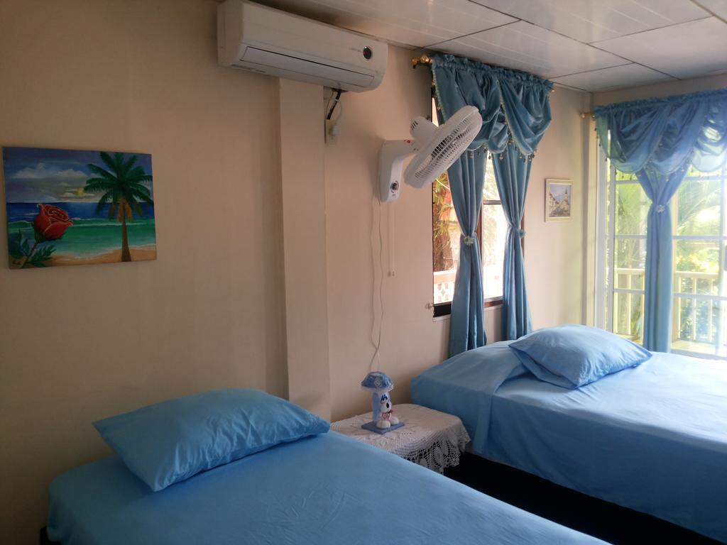 Posada Sweet Anashly Fresh Water Bay Екстериор снимка