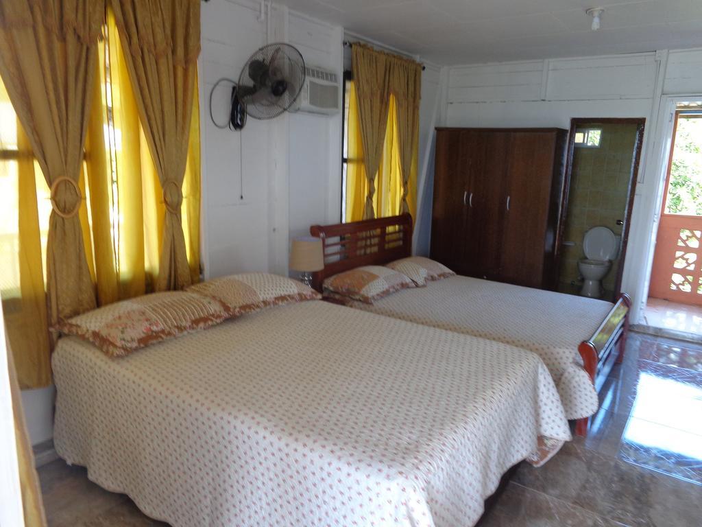 Posada Sweet Anashly Fresh Water Bay Екстериор снимка