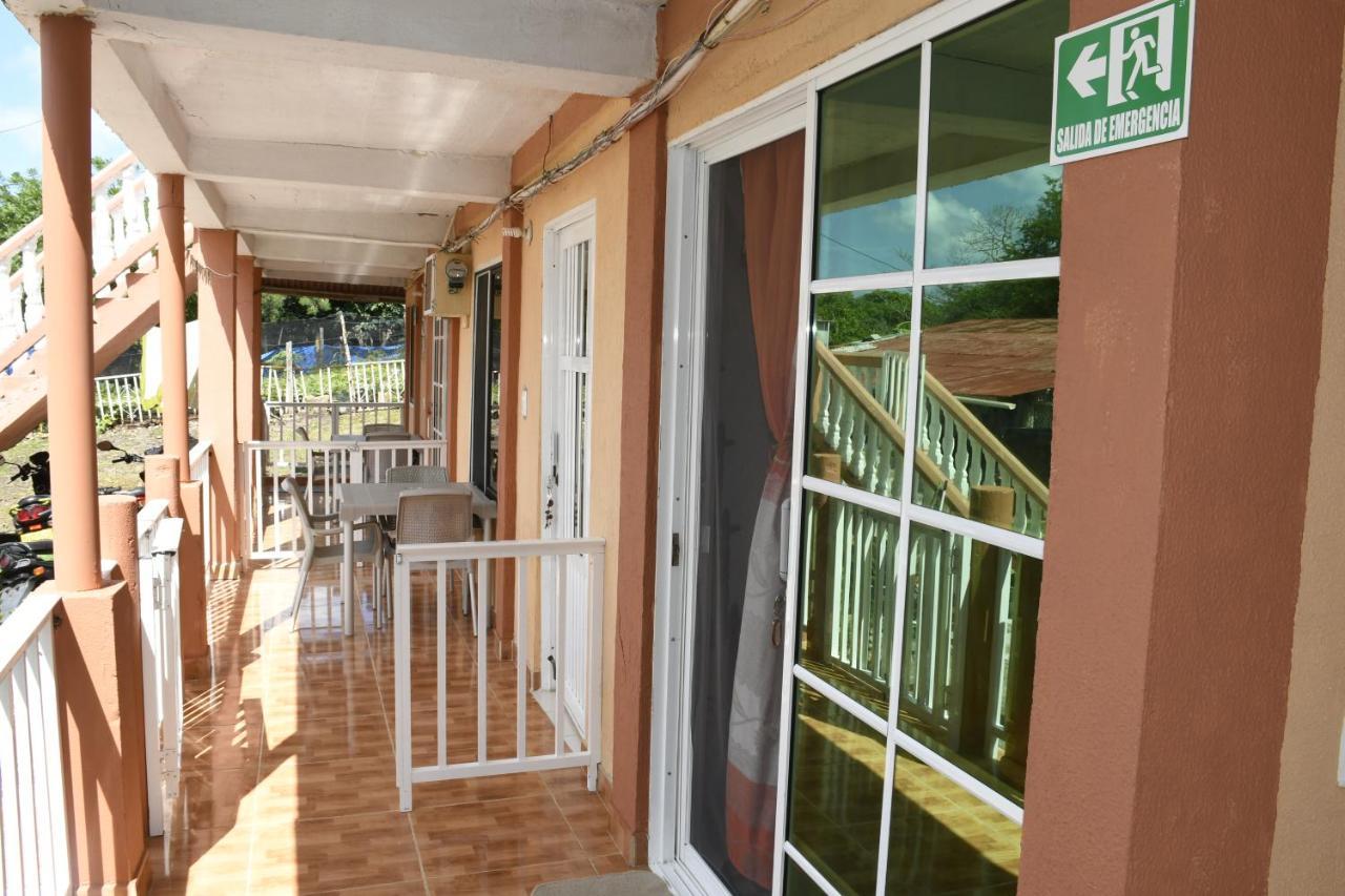 Posada Sweet Anashly Fresh Water Bay Екстериор снимка